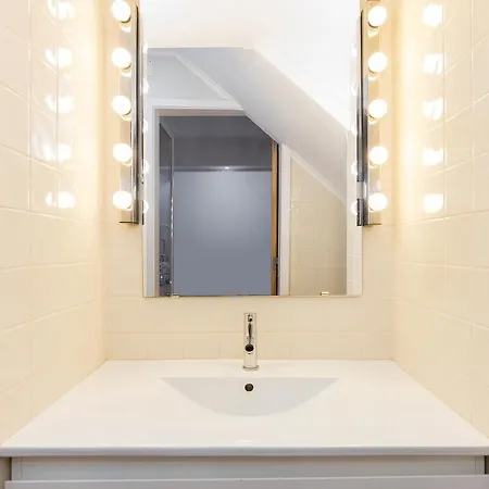 Alfama First Floor Apartment Lisbon