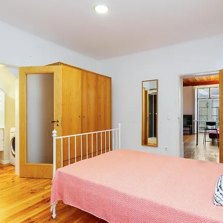 Alfama First Floor Apartment Lisbon