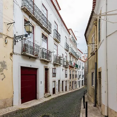 Alfama First Floor Apartment *