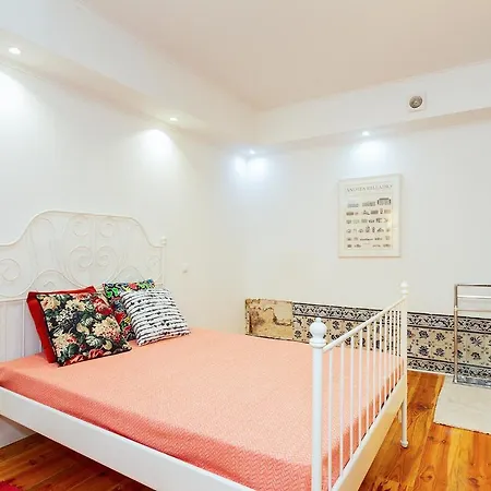 Alfama First Floor Lisbon