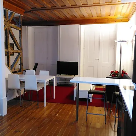 Apartment Alfama First Floor